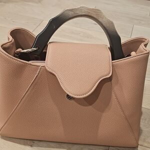 Elegant Tan/peach Women's Handbag